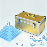 Jeu de Mahjong de Luxe Personnalisé Portable en Acrylique Effet Jade Bleu, Jeu Complet pour 4 Joueurs, Boîte en Aluminium Doré, Prêt à Jouer