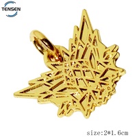 Chaîne de bricolage écologique personnalisée étiquettes à breloques mignon pendentif en relief avec logo en or pour bijoux artisanaux de style chrétien