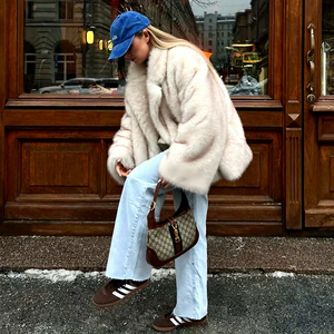 Manteau en fausse fourrure de renard OFTBUY pour <span class=keywords><strong>femme</strong></span>, veste courte oversize duveteuse dégradée, épaisse et chaude pour l'hiver, personnalisable OEM, faible MOQ, expédition rapide - Product Image 3