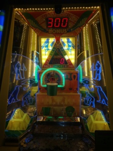 Parc D'attractions intérieur <span class=keywords><strong>pyramide</strong></span> puissance Rachat Ticke Machine <span class=keywords><strong>de</strong></span> <span class=keywords><strong>Jeu</strong></span> <span class=keywords><strong>De</strong></span> Loterie | Carnaval Jeux D'arcade Pour Le Center <span class=keywords><strong>de</strong></span> <span class=keywords><strong>Jeu</strong></span> - Product Image 6