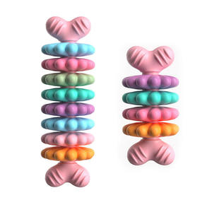 Lightweight Petal-Shaped Dog Chew Toy Wear-Resistant Tear-Safe for Cat Molar Bite Dog <b>Tooth</b> <b>Cleaning</b> <b>Tool</b> Made of Durable Rubber - Product Image 2