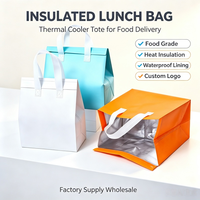 Sac de livraison isotherme personnalisable en non-tissé avec logo imprimé pour l'emballage alimentaire de restaurants de marque