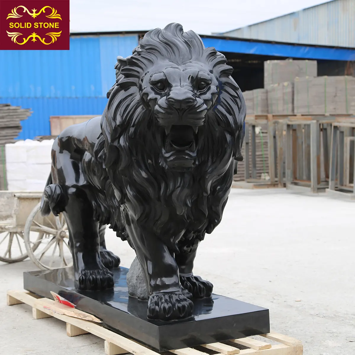 Bas prix en gros pierre sculptée à la main couleur noire haute polie extérieur statue de lion en granit