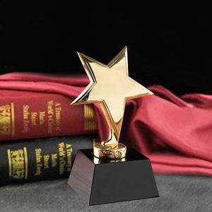 كأس كريستال صغير معدني فضي ونجمة ذهبية - Product Image 4