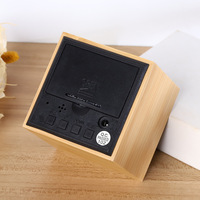 Multifunktionaler Holz-Projektionswecker mit Thermometer, Kalender, LED, Geräuschgesteuert, Digital, Geräuschlos, für Studenten, Nachtuhr