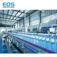 Machine d'emballage d'eau BFS peu encombrante Machine de remplissage d'emballage de production d'eau minérale en bouteille