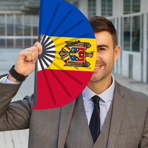 Ventilador de mano con <span class=keywords><strong>bandera</strong></span> moldava de 33cm, ventilador decorativo de tema histórico ajustable de mano de estilo liso de Europa oriental - Product Image 3