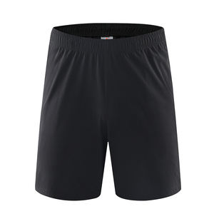 Pantalones cortos deportivos para hombre estirables de secado rápido para sesiones de cardio con bolsillos con cremallera - Product Image 1