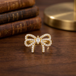 Anillo de Cóctel con Moissanita Estilo Bohemio con Lazo, Chapado en Oro de 18K, Corte Marquesa, Pavé, para Boda, Compromiso, Aniversario, para Mujer - Product Image 1