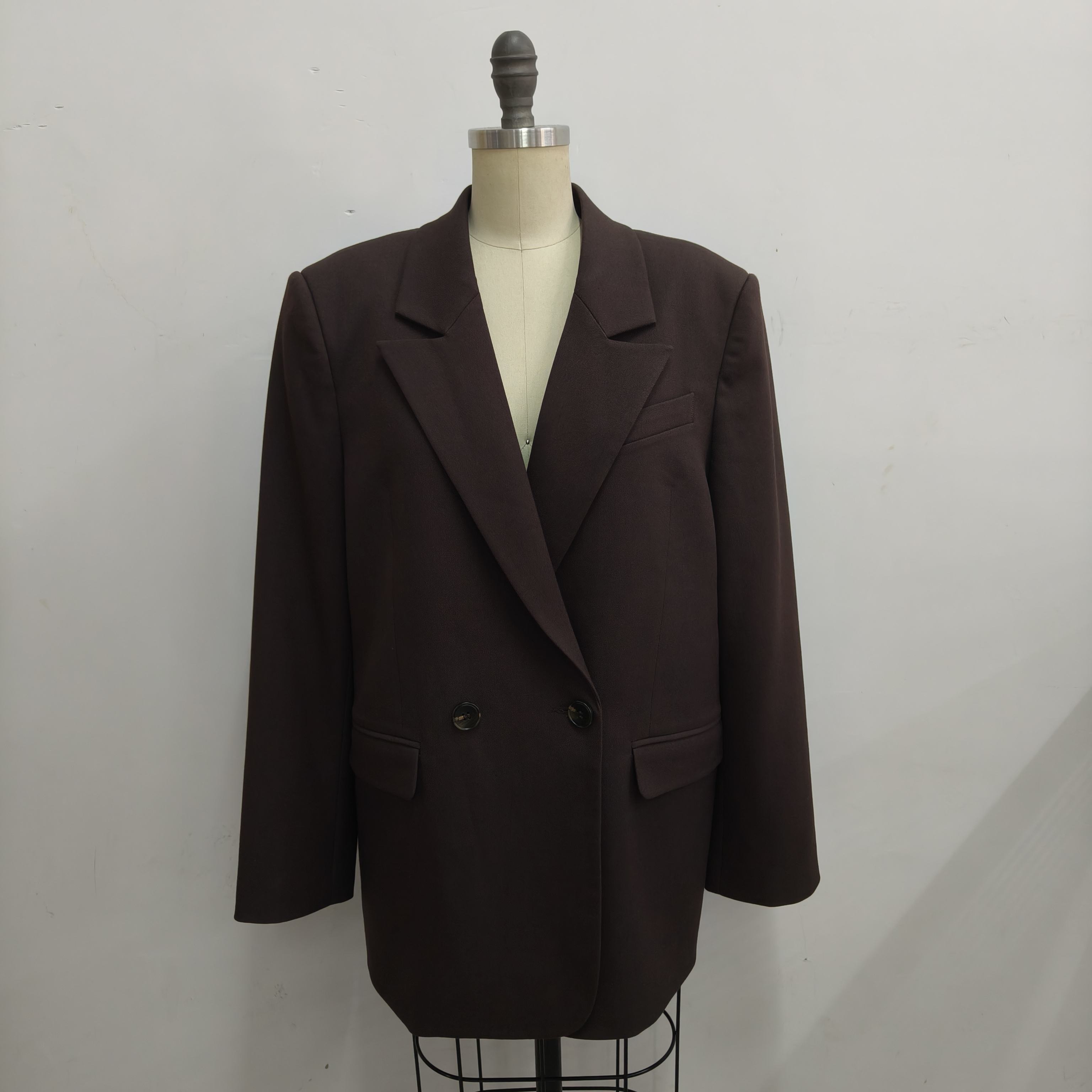 สีน้ำตาล