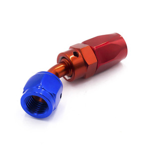 Conector de manguera de combustible AN4, curva de 45 grados de metal rojo y azul para modificación de automóviles - Product Image 2