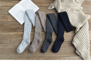 OEM kaus kaki katun setinggi lutut Terry musim dingin kaus kaki tabung panjang bersirkulasi udara Logo kustom grosir bantal panjang lembut halus - Product Image 3