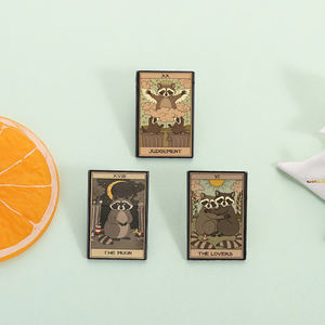 Cartoon Waschbär Tarot Emaille Pin Punk der Liebhaber Urteil Brosche Revers Abzeichen Halloween Schmuck Geschenk für Freunde Großhandel - Product Image 2