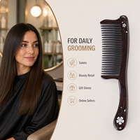 Peigne démêlant en bois d'acajou africain fait main à dents larges avec incrustation de nacre, personnalisable avec logo, vente en gros OEM