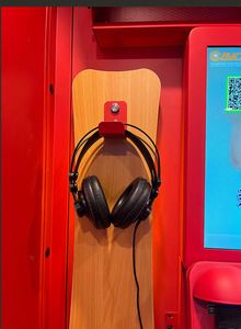 Cabine KTV insonorisée à monnayeur avec écran intelligent, lecteur de musique et machine de chant commerciale pour salles d'arcade - Product Image 4