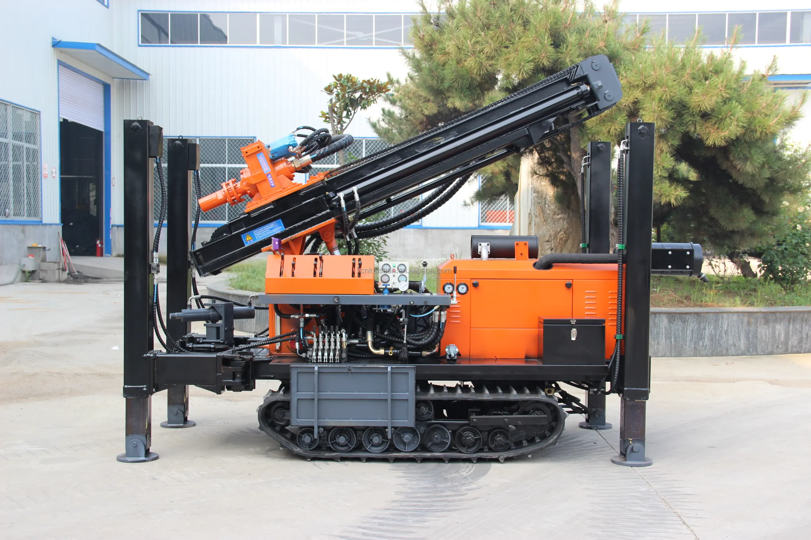 Machine de forage de puits d'eau montée sur chenilles de 180m de profondeur