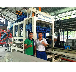 เครื่องทำอิฐอัตโนมัติอเนกประสงค์ เครื่องทำบล็อกปูพื้นคอนกรีต เครื่องทำอิฐคอนกรีตซีเมนต์ ราคาเครื่องทำบล็อกคอนกรีต - Product Image 2