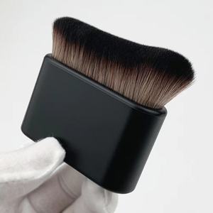 Brosse pour le corps 2 en 1, applicateur autobronzant, fond de teint <span class=keywords><strong>Kabuki</strong></span>, maquillage, vente en gros - Product Image 2