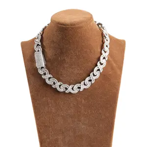 Großhandel auf Lager 15mm AAA CZ Prong Einstellung Frauen 14K 18K Iced Out Cuban Chain Cuban Link Halsketten für Männer