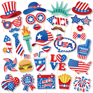 30 Piezas de Accesorios para Fotomatón del 4 de Julio, Accesorios para Selfies del Día de la Independencia con Palitos, Decoraciones Patrióticas para Fiestas, Celebración del 250 Aniversario de Estados Unidos - Product Image 1