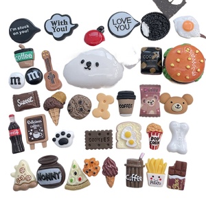Accesorios de resina de chocolate con diseño de perro <span class=keywords><strong>blanco</strong></span> de verano, flores para zapatos, joyería, pegatinas DIY para carcasas de teléfono, materiales para adornos de sandalias y zapatos. - Product Image 1