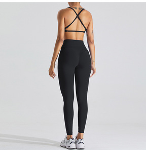 Soutien-gorge de sport pour femme à col carré, dos croisé réglable, fines bretelles spaghetti, coussinets amovibles, pour Pilates et fitness à faible impact - Product Image 5