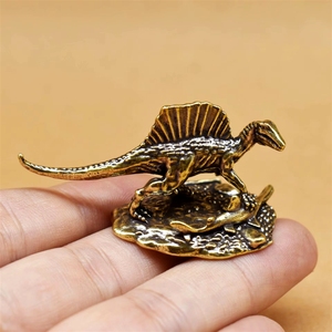 Ornamento in Ottone <span class=keywords><strong>Antico</strong></span> a Forma di Spinosauro - Elegante Artigianato Vintage per Regali Personalizzati - Product Image 2
