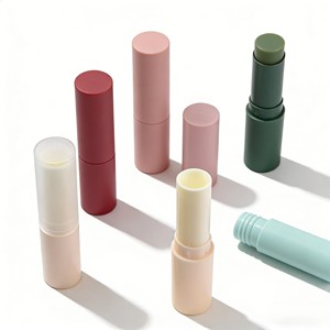 Tubes à lèvres personnalisés avec logo imprimé, contenants cosmétiques vides en plastique PP et en métal - Product Image 3