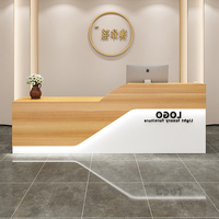 Bureau d'accueil moderne XTQT-072 Mobilier de bureau durable Ensemble de réception et de tables pour hôtel