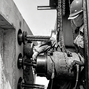 Martinetto Idraulico Precompresso a Bloccaggio Frontale in Acciaio Legato, Capacità >50T per Tensionamento Cavi di Ancoraggio (Push-in/Push-out) - Product Image 2