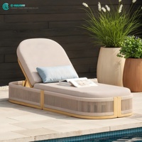 Chaise longue d'extérieur élégante et contemporaine, structure en aluminium avec corde tressée, chaise longue élégante pour hôtel, complexe hôtelier, villa, bord de piscine