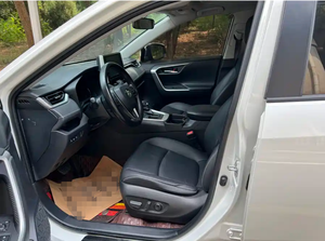 Toyota <span class=keywords><strong>RAV4</strong></span> 2.0L CVT 2020 Usada en Venta, Tracción en Dos Ruedas, Versión Fashion PLUS, Exterior Blanco, Interior Negro, SUV Familiar Cómodo de Gasolina - Product Image 4