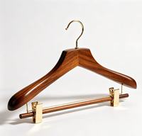 Cintre en bois floqué antidérapant avec bords, idéal pour armoire, logo personnalisé, hôtel, cintre en bois massif de luxe avec pince lotus en hêtre