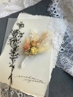 Boutonnière de marié rustique Meadow pour les mariages de printemps et les graduations Corsage de fleurs séchées et accessoire de boutonnière