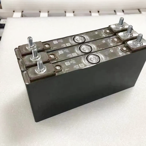 Batería de iones de litio prismática de 3.2V 20Ah con terminal soldado, alta descarga 1000A, carga rápida para coche, 20Ah 25C 50C - Product Image 1