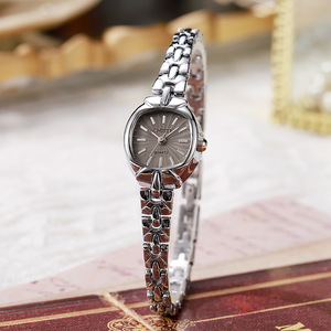 Nuovo Orologio da <span class=keywords><strong>Donna</strong></span> alla Moda con Quadrante Piccolo, Semplice Orologio da Polso, Orologio Vintage da <span class=keywords><strong>Donna</strong></span> per Ragazze, <span class=keywords><strong>Regalo</strong></span> Estivo per Feste - Product Image 5