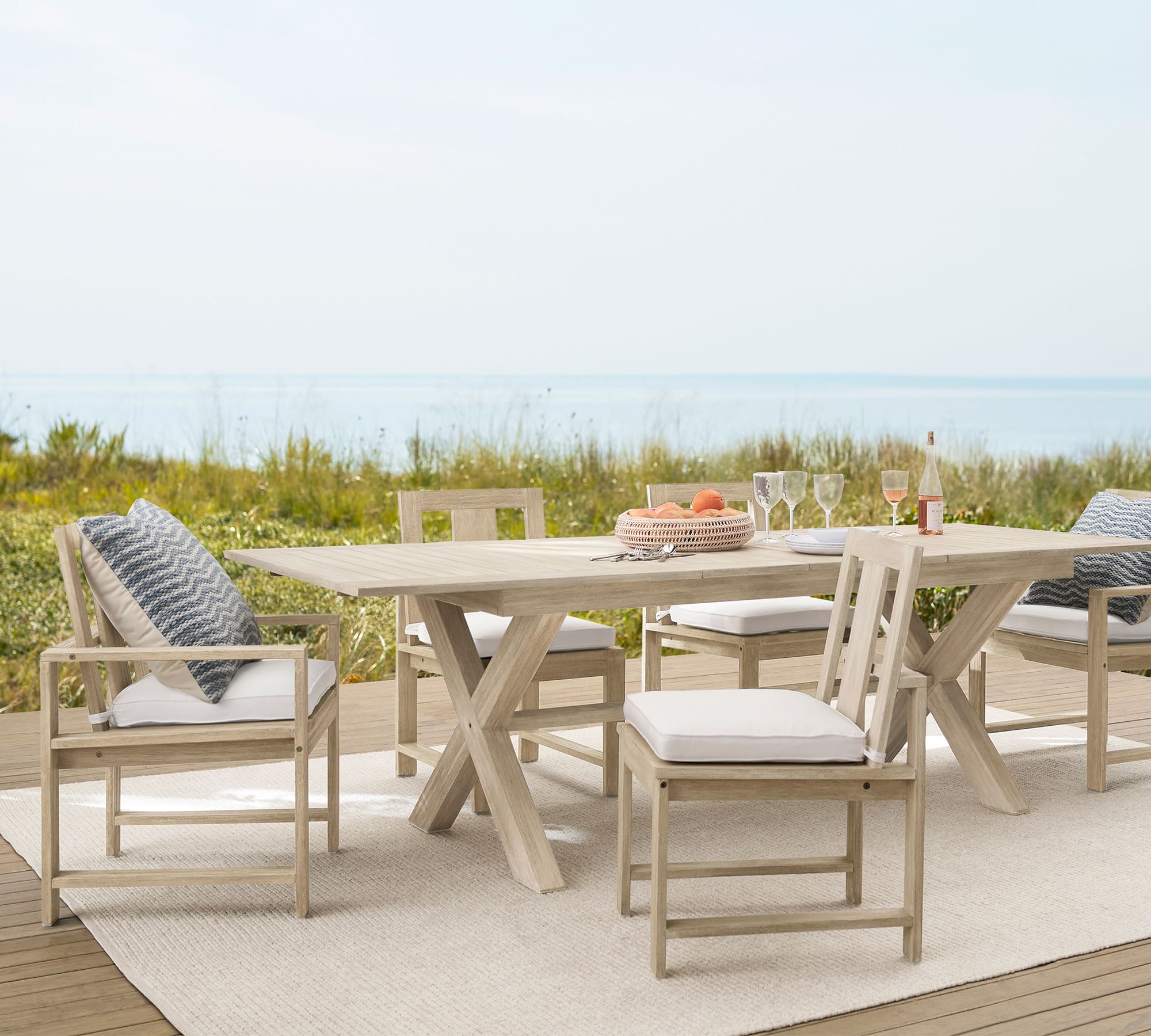 Cheap Price Waterproof Durable and Versatile Garden Furniture Wood Dining Set with 5 Cushion Chairs and Table