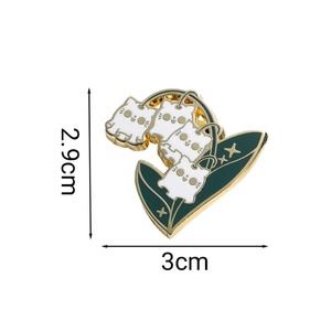 Broche fantaisie chat et muguet - Product Image 3
