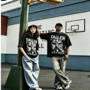 T-Shirt Oversize da Uomo in Cotone 100% di Alta Qualità, Ecologiche, con Grafica 'Gods' Stile High Street Vintage Y2K - Product Image 2