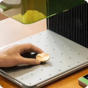 Grabadora Portátil <span class=keywords><strong>de</strong></span> Alta Velocidad XTool <span class=keywords><strong>F1</strong></span> Ultra con Marcado Láser Dual <span class=keywords><strong>de</strong></span> Fibra y Diodo <span class=keywords><strong>de</strong></span> 20W y Cámara para Bricolaje 3D en Metal y Plástico - Product Image 3