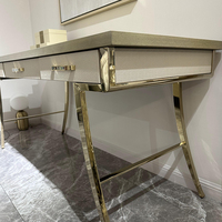 Dessus en bois massif de luxe personnalisé de Dubai et bureau d'ordinateur à base de métal pour la maison, le bureau et les études.