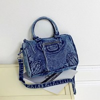 Tas Boston Denim Terbaru 2025 Wanita Vintage Kapasitas Besar Tas Selempang Bahu Tas Jinjing Santai dengan Desain Ritsleting