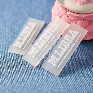 ป้ายยางนูน 3 มิติ แบบกำหนดเอง ทำจาก PVC ซิลิโคน สำหรับเสื้อผ้า พิมพ์ลาย UV ใส บนหมวกและเสื้อ - Product Image 1