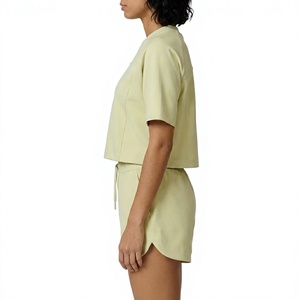 Conjunto de 2 Piezas para Mujer, Talla Grande, Camiseta Ligera de Cuello Redondo y Pantalones Cortos, Transpirable, Elástico en 4 Direcciones, Ropa Deportiva para Yoga - Product Image 4