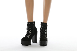 <span class=keywords><strong>Botas</strong></span> de gamuza para niña de invierno a la moda, Botines negros con correa en el tobillo, grueso Botines de tacón de 13 cm, zapatos de tacón alto para mujer - Product Image 5
