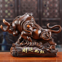 Statue de taureau de Wall Street en bronze vintage sur socle en bois, sculpture puissante de la prospérité pour la décoration de la Bourse
