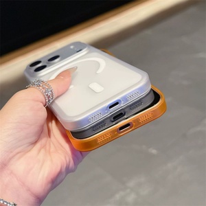 เคส iPhone 17 รองรับการชาร์จไร้สาย วัสดุ TPU ป้องกันรอยนิ้วมือ, เคส iPhone 17 Air แบบด้าน แม่เหล็ก - Product Image 6