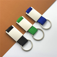 Porte-clés en métal personnalisable avec sangle en nylon colorée pour gravure de logo, cadeau promotionnel personnalisé
