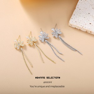 Orecchini a Clip con Zirconi Colorati per <span class=keywords><strong>Donna</strong></span>, Placcati in Oro 14k, Eleganti, Vintage, Semplici e Adatti per Uso Quotidiano - Product Image 2