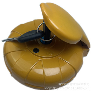 ฝาปิดถังน้ำมันโลหะผสมสังกะสีสีเหลืองสำหรับรถบรรทุกวอลโว่ แคตเตอร์พิลลาร์ ฮิตาชิ ดูซาน ซานี - Product Image 1